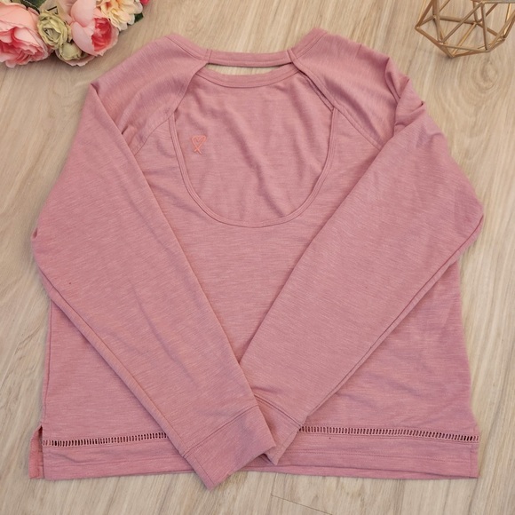 Victoria’s Secret Pink Lounge Top w/ Open Back - Picture 3 of 3